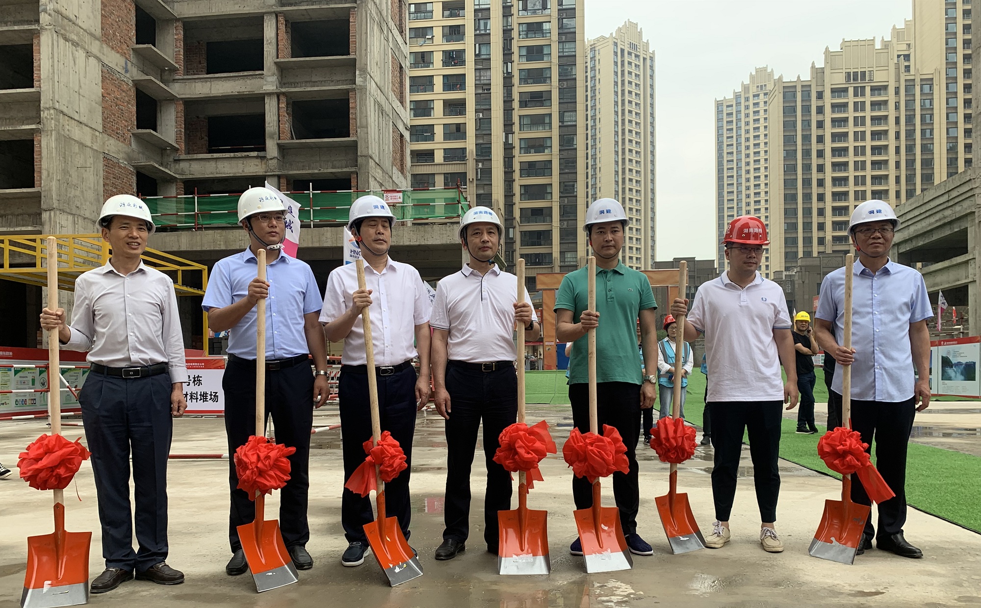 ͼƬ�������� ����λ ��ͥ��Ͷ��˾��˾�������� ����λ �޽��ֹ�˾��Ǽ�˾�� ����ǿ ����λ ��Ŀ˾������_����.jpg