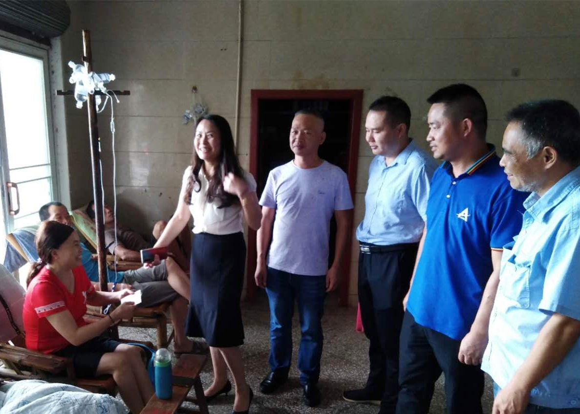 20200720673834.jpg 20200711 白新一标走访慰问外地难题党员 图_副本.jpg