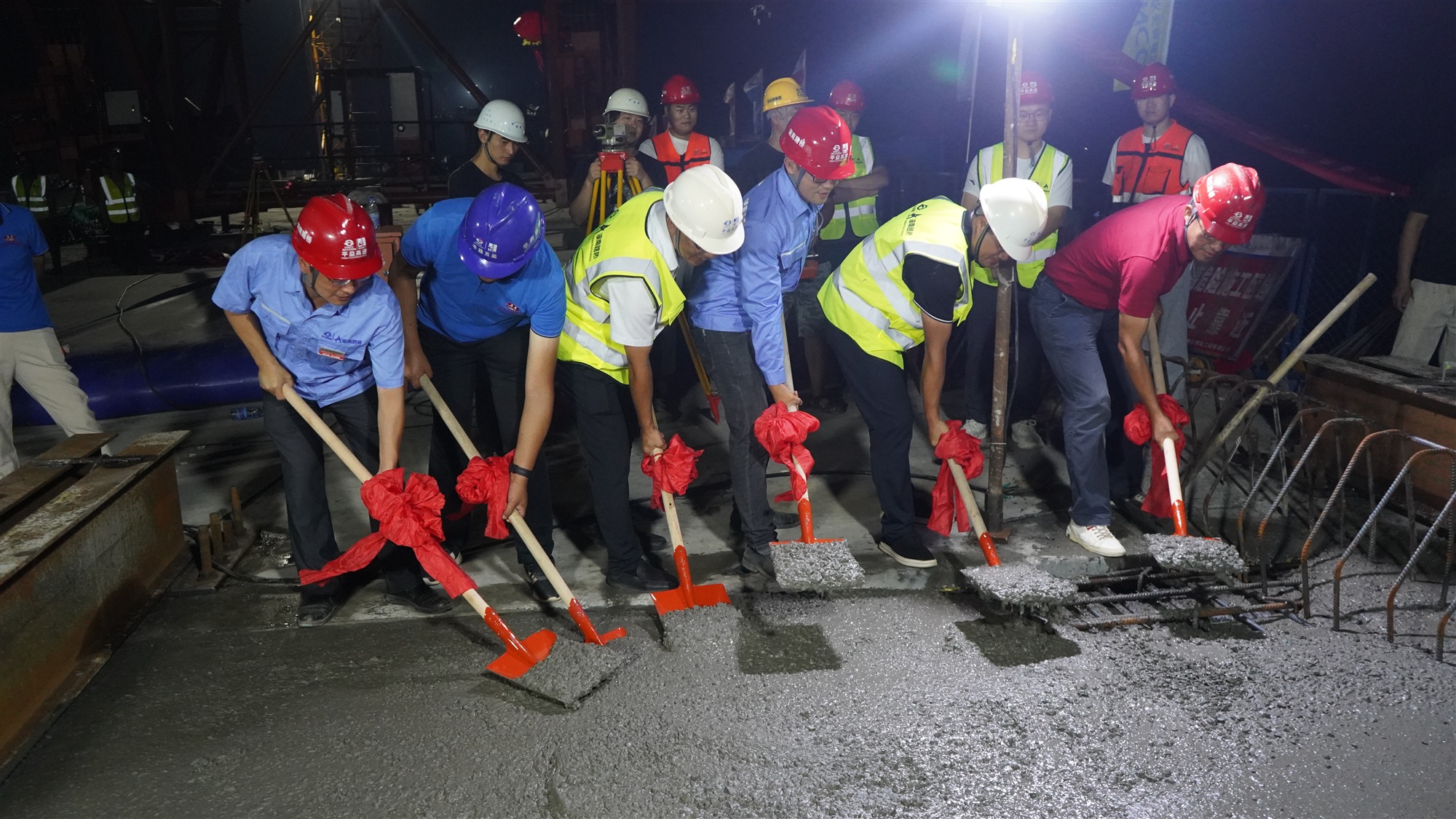 20211012302900.jpg ÄÏÑôÏæ½ÌØ´óÇźÏÁúÏÖ³¡2_¸±±¾.jpg