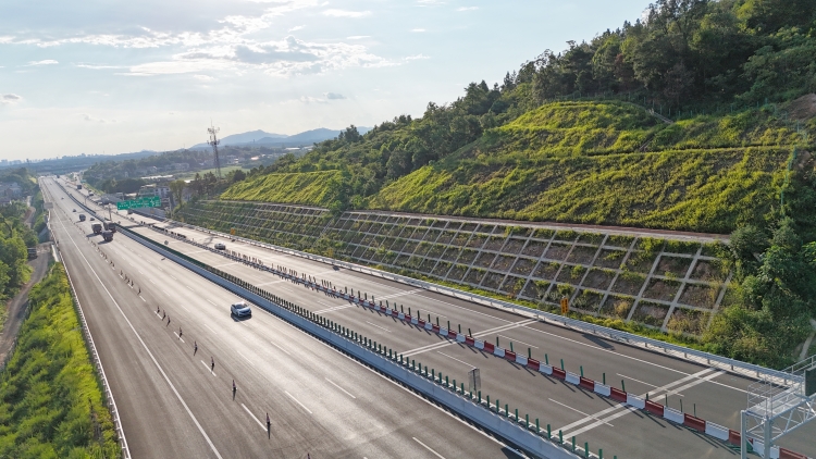 20250715147168.jpg K985+800¶Î.jpg