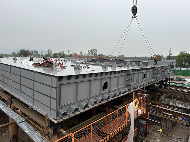 20251114307763.jpg 821b174d0708105f13f36fdc1fa0363e_¸±±¾.jpg